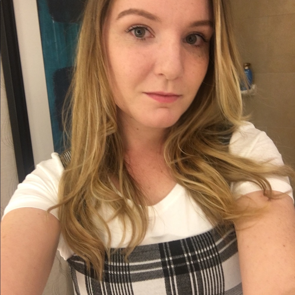 Meet your Posher, Rebecca